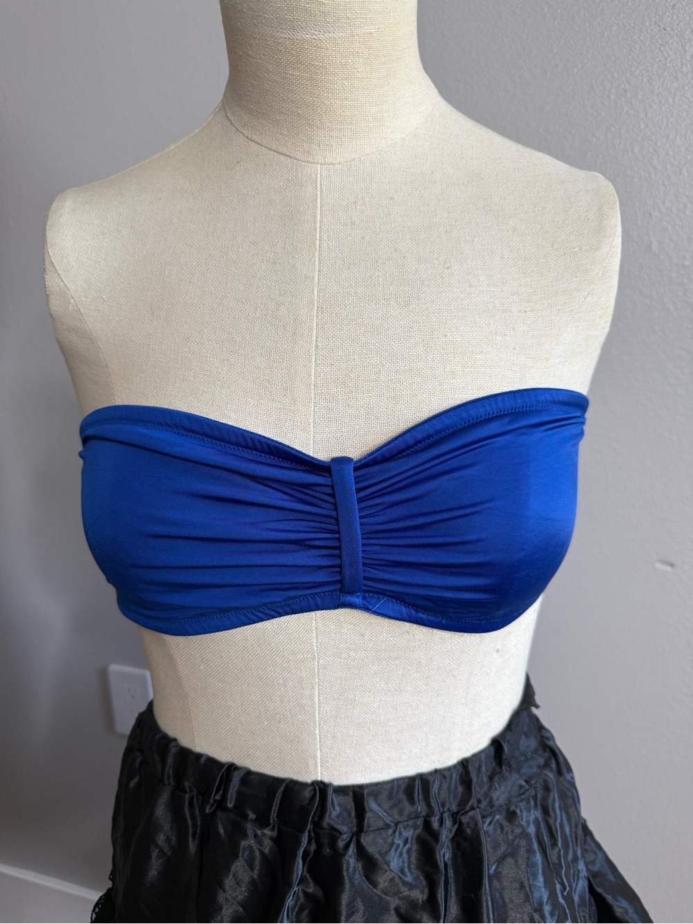 Victoria's Secret Strapless Bandeau Top in Royal Blue